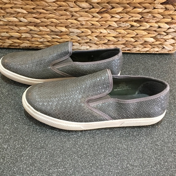 MIA Gray Woven Slip-On Flats - Picture 6 of 16